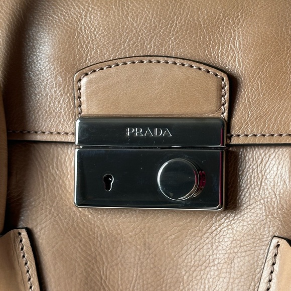 Authentic Prada Pomic Glace Calf Leather Double Handle Tote Bag BN2665 - Picture 4 of 9